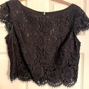 White House black market, cropped lace